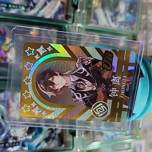 [UR-04] Zhongli - Picture 1 of 3